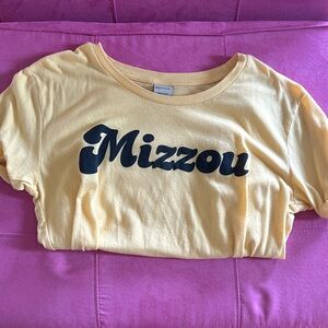 Mizzou T-shirt Size Medium